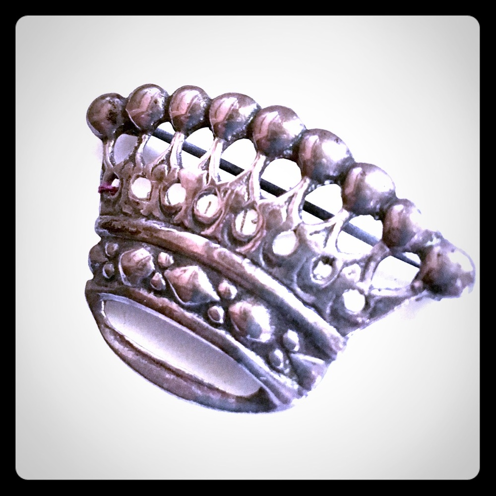 Vintage Sterling Silver Crown Brooch. Marked.